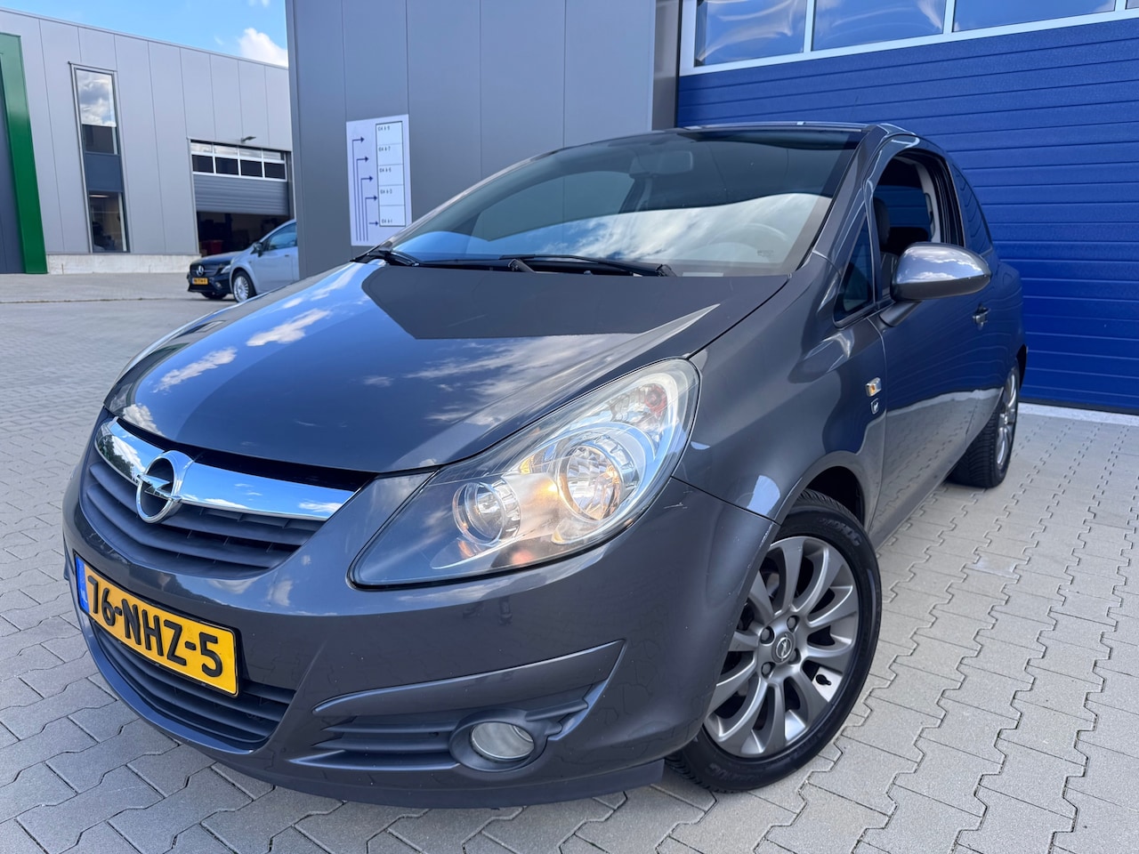 Opel Corsa - 1.2-16V Color Edition|Airco|Trekhaak|Nap!! - AutoWereld.nl
