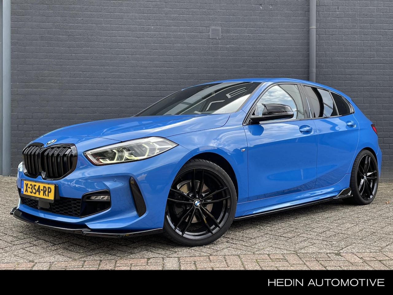 BMW 1-serie - 118i High Executive M-Sport | Afn Trekhaak | LED | Stoelverwarming | Sportuitlaat | - AutoWereld.nl