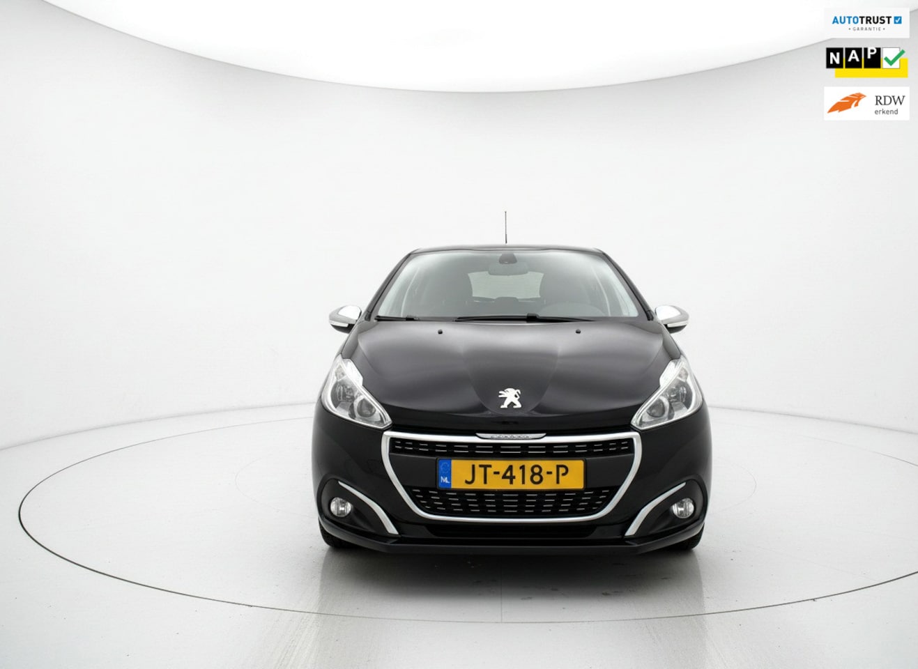 Peugeot 208 - 1.2 PureTech Allure CARPLAY - AutoWereld.nl