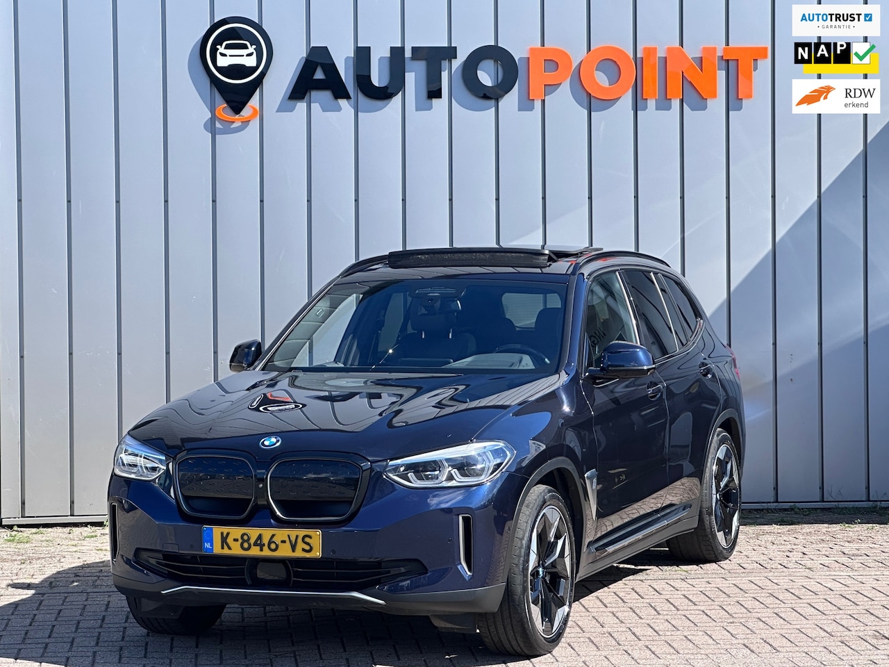 BMW iX3 - High Executive 80 kWh SOH 96% HARMAN KARDON PANO TREKHAAK - AutoWereld.nl