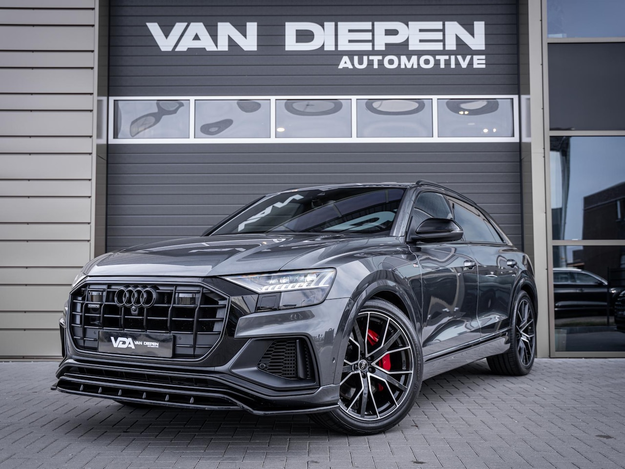 Audi Q8 - 55 TFSI e quattro Pro Line - 3x S-Line l RS-Seat l Pano l HUD l Nachtzicht - AutoWereld.nl
