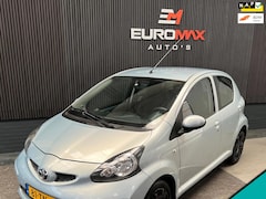 Toyota Aygo - 1.0-12V + 2e Eigenaar - NAP - Airco - Elektr. Raam