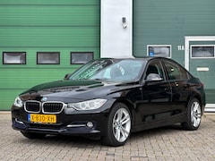 BMW 3-serie - 316i Sport Edition // Keyless // Navi // Automaat