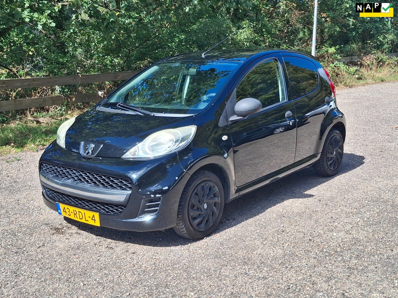 Peugeot 107 - 1.0-12V XR 5 deurs - AutoWereld.nl