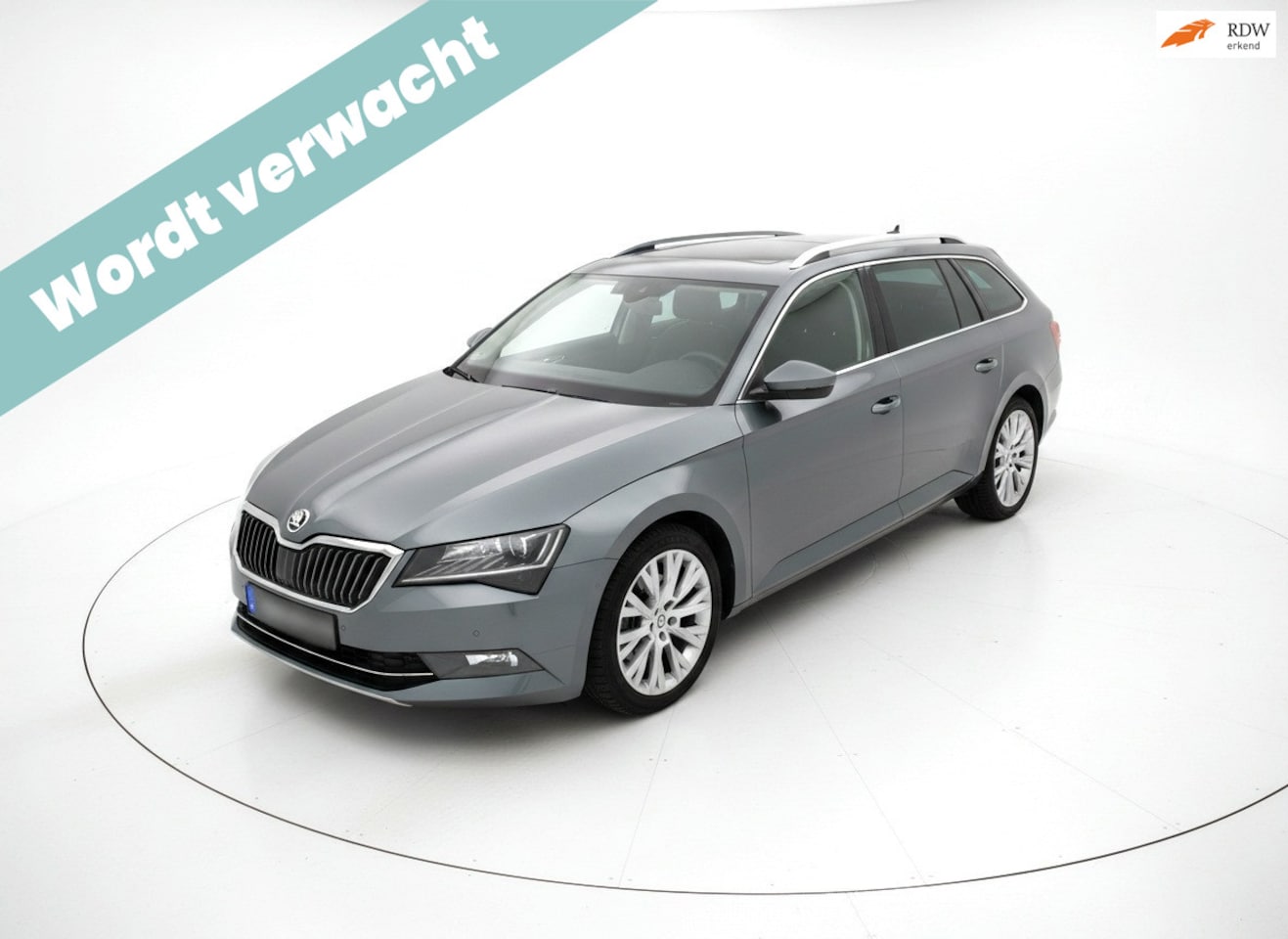 Skoda Superb Combi - 1.4 TSI iV Business Edition Plus|Plugin|Automaat|Matrixled|Navi|adaptive cruise|Camera|DAB - AutoWereld.nl