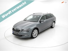 Skoda Superb Combi - 1.4 TSI iV Business Edition Plus|Plugin|Automaat|Matrixled|Navi|adaptive cruise|Camera|DAB