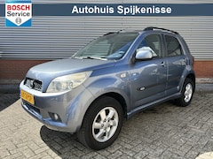 Daihatsu Terios - 1.5-16v Exclusive | 4X4 | Automaat | Airco | Trekhaak | Nette auto |