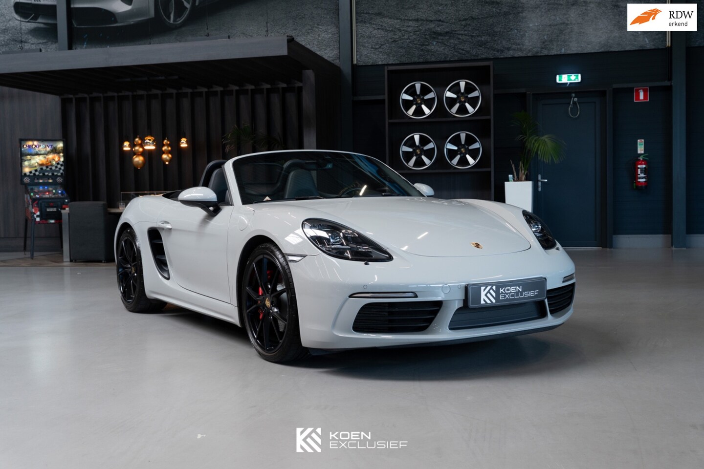 Porsche 718 Boxster S - 2.5 (2018) PASM,Sport Chrono Pakket, Sportuitlaat. - AutoWereld.nl