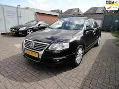Volkswagen Passat - 1.4 TSI Highline BlueMotion CLIMA NAVI