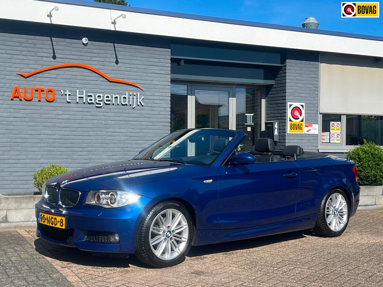 BMW 1-serie Cabrio - 118i High Executive M-Sport trekhaak 18" - AutoWereld.nl