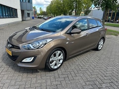 Hyundai i30 Wagon - 1.6 GDI i-Motion AIRCO CRUISE BLUETH NAP