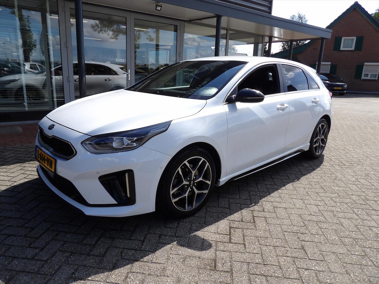 Kia Cee'd - Ceed 1.5 Turbo 160pk GT-Line Business Edition metallic lak - AutoWereld.nl