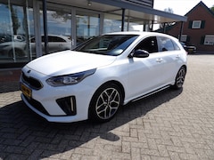 Kia Cee'd - Ceed 1.5 Turbo 160pk GT-Line Business Edition metallic lak
