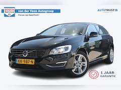 Volvo V60 - 2.4 D6 Twin Engine Momentum | Incl. 12 maanden garantie | SOH 97.3% | Voorstoelen verwarmd