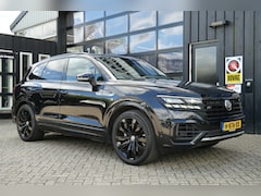 Volkswagen Touareg - 3.0 TSI R-Line 340 PK | Pano | Luchtvering | Trekhaak | Carplay | Leder | Memory | 21''