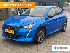 Peugeot e-208 - EV Allure 50 kWh Camera | Stoelverwarming | Carplay | Climate | 16" Lichtmetaal | Cruise |