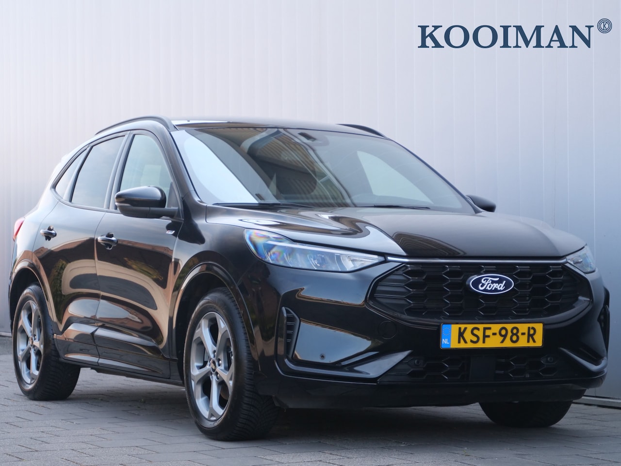 Ford Kuga - 2.5 MHEV ST-line 151 Pk Automaat Navi / DAB / Apple Carplay / Camera / Winterpakket - AutoWereld.nl