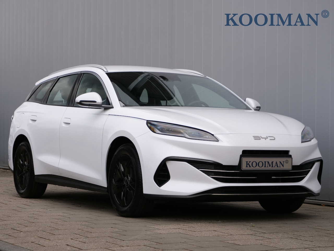 BYD SEAL 6 Touring - 1.5 DM-i Boost 184 Pk Automaat Navi / Apple Carplay / DAB / Camera - AutoWereld.nl