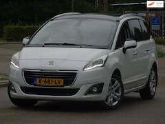 Peugeot 5008 - 1.6 THP Allure 7P. AUTOMAAT PANO/NAVI/LEER/PDC