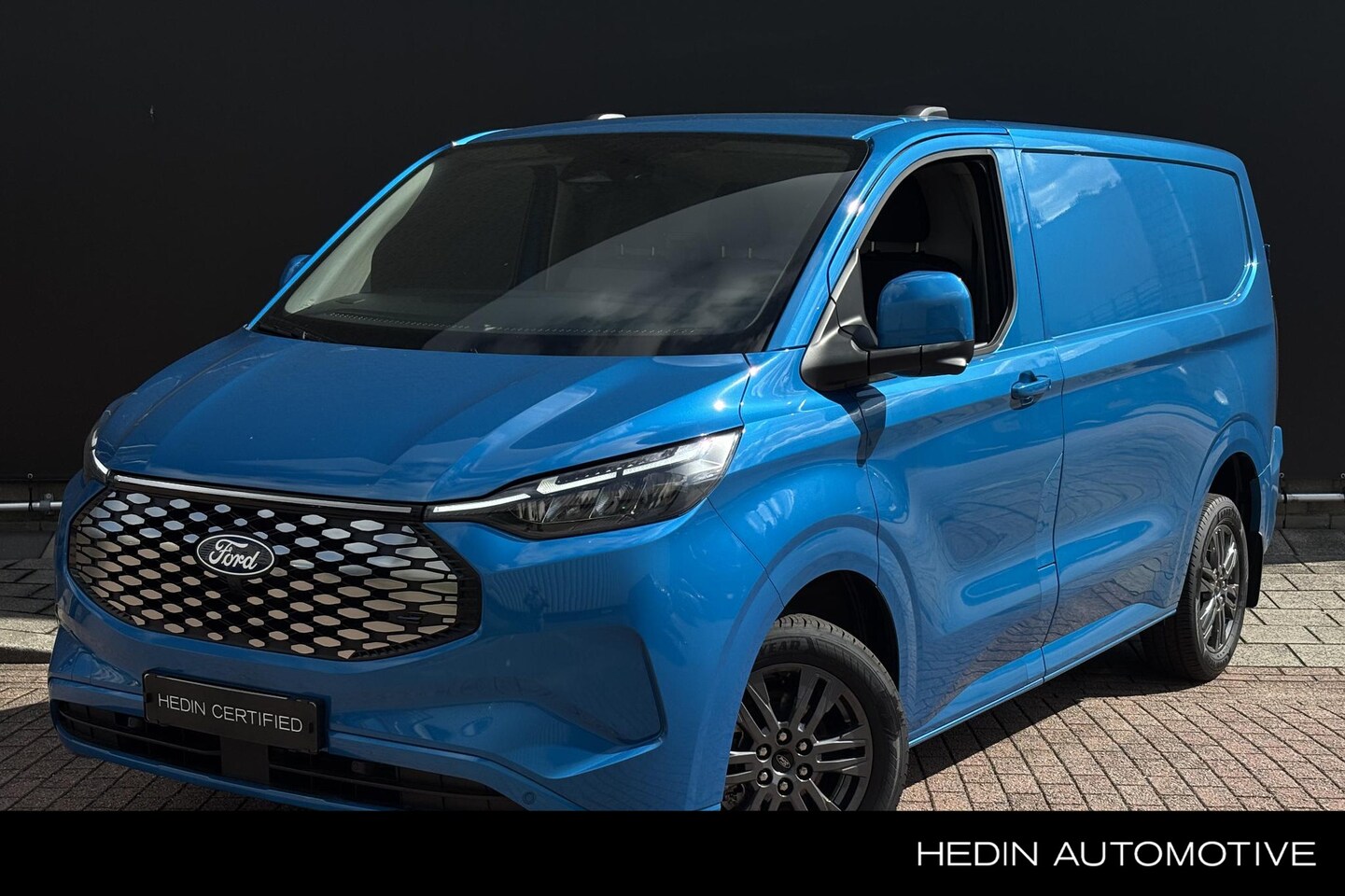 Ford E-Transit Cust. - 320 L1H1 Limited 65 kWh | Pro Power Onboard | Digitale binnenspiegel | 360° camera | Adapt - AutoWereld.nl