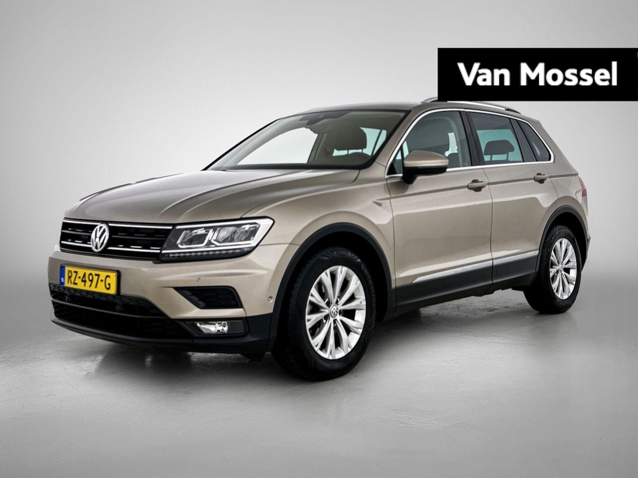 Volkswagen Tiguan - 1.4 TSI Comfortline Business | 125 PK | Automatische Airco (Climatronic) | Parkeersensoren - AutoWereld.nl