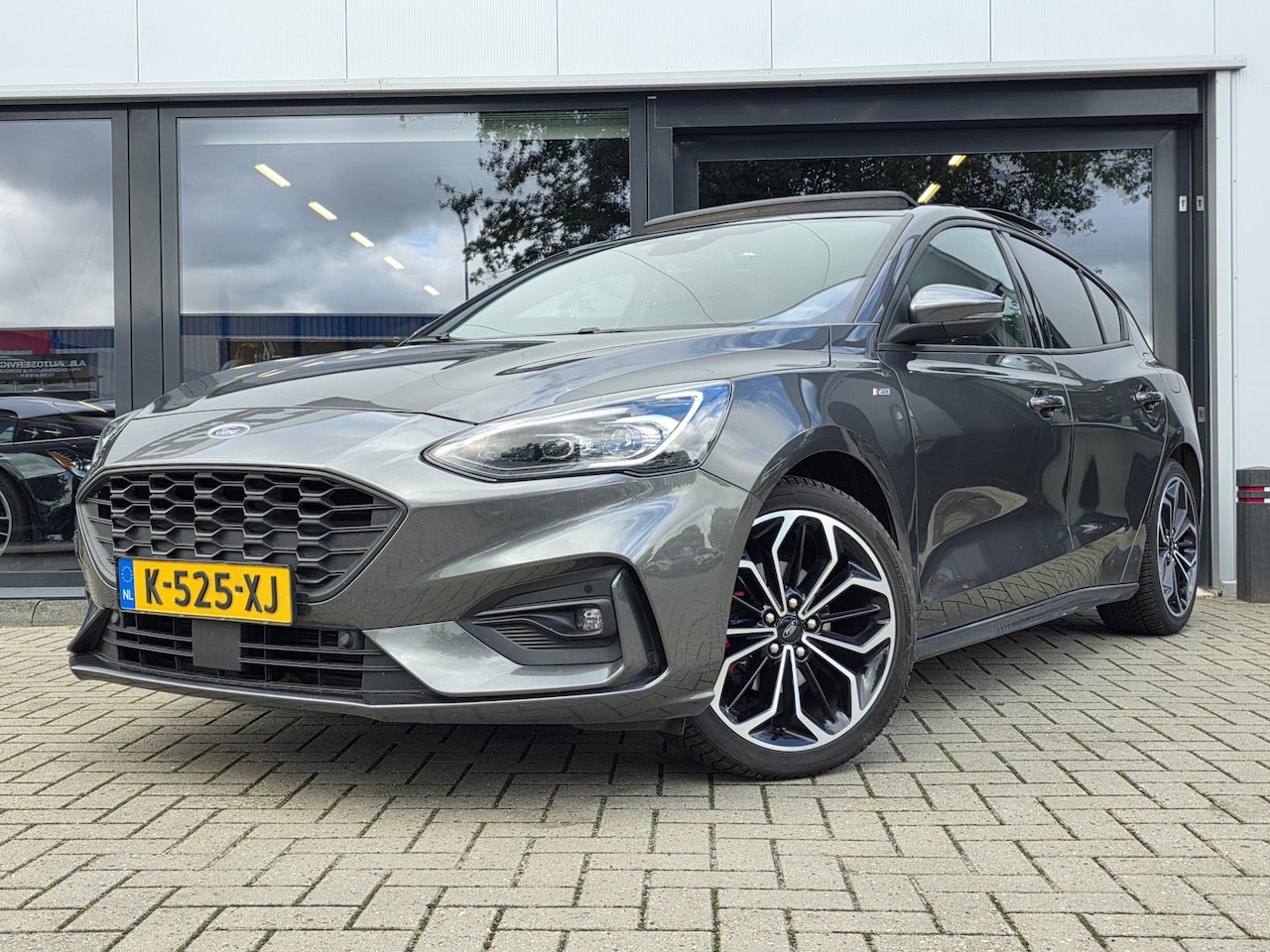 Ford Focus - 1.0 EcoBoost Hybrid ST Line X Business + PANO DAK + B&O + HEADUP + CAMERA - AutoWereld.nl