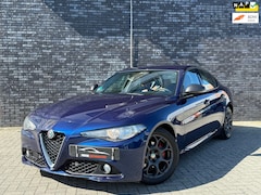 Alfa Romeo Giulia - 2.2 Super NAP|Camera|Leder|Carbon|PDC|1600kg Trekgewicht