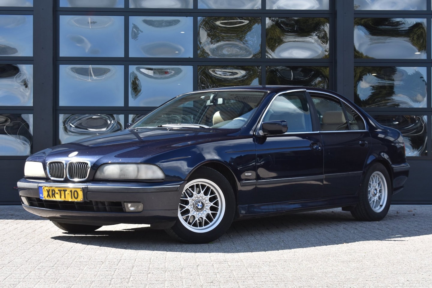 BMW 5-serie - 523i Executive '99 - AutoWereld.nl