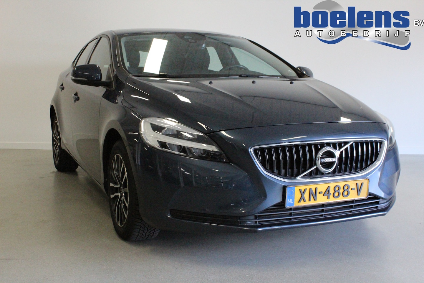 Volvo V40 - 1.5 T2 Polar+ AFN-TREKHAAK | NAVIGAIE | BLUETOOTH | CRUISE | STOELVERWARMING - AutoWereld.nl