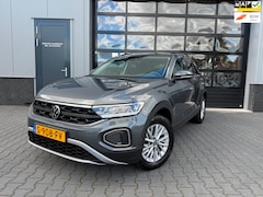 Volkswagen T-Roc - 1.5 TSI Life automaat nieuwstaat
