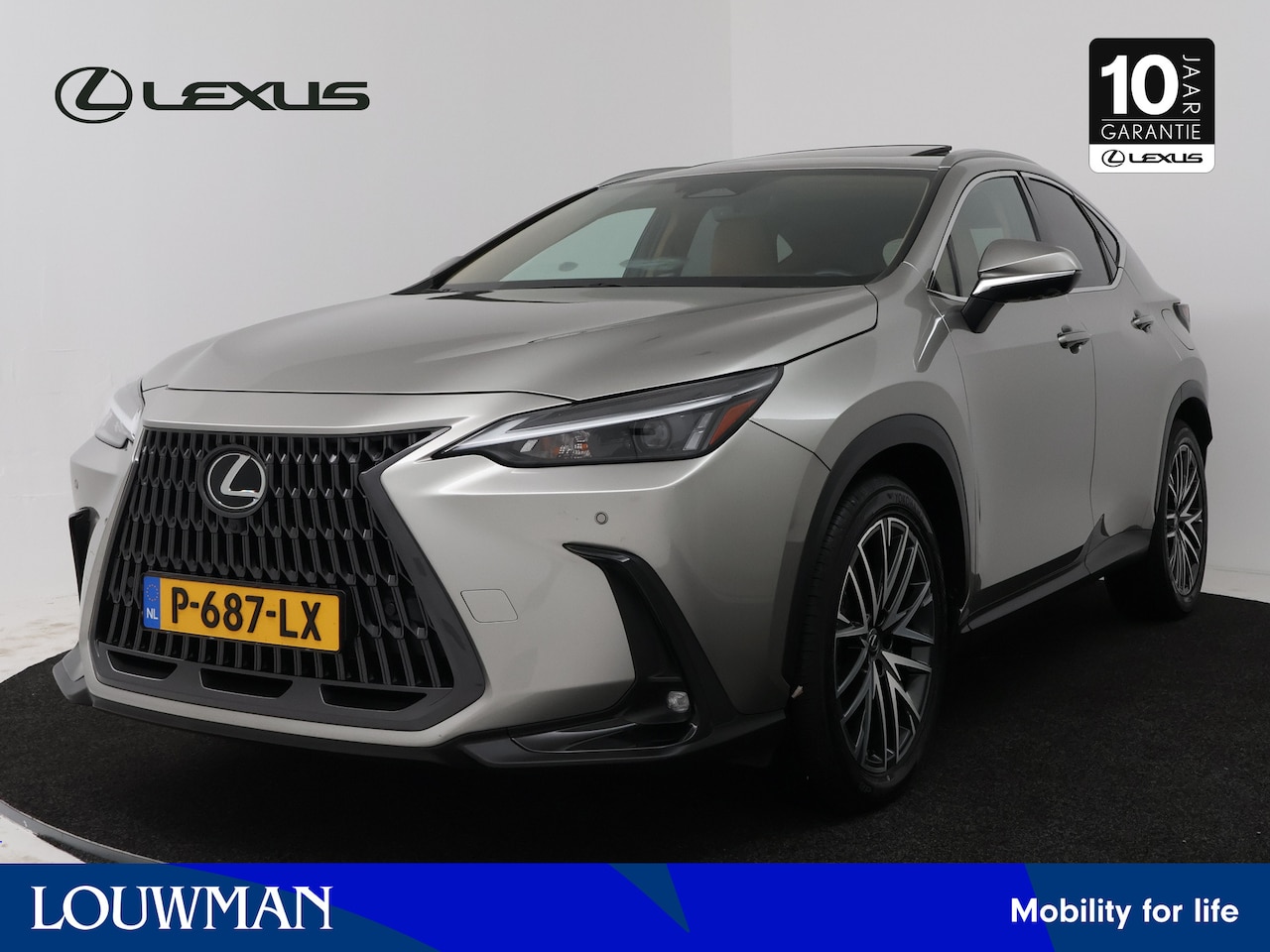 Lexus NX - 450h+ AWD Launch Edition | Schuif-Kanteldak | PDC | - AutoWereld.nl