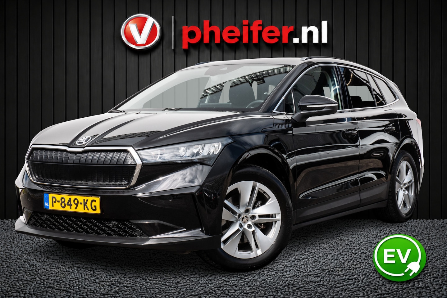 Skoda Enyaq iV - 80 SOH 82% Stoel-stuurverwarming/ Navigatie/ Carplay/ Camera/ Full led/ Cruise control - AutoWereld.nl