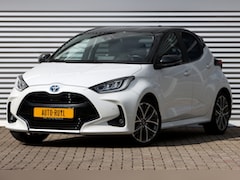Toyota Yaris - 1.5 Hybrid Executive Leer / Bi-Tone / HuD