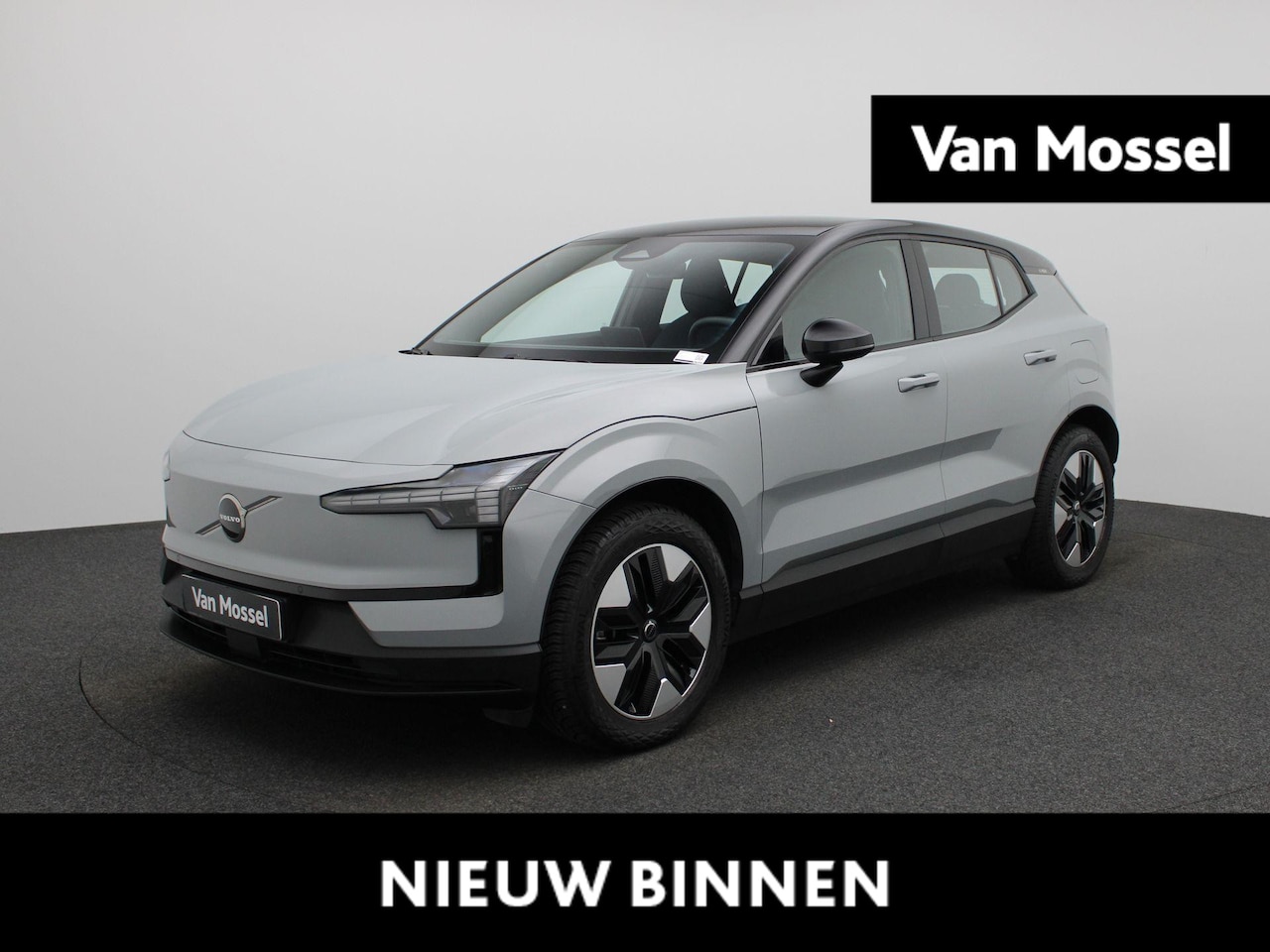 Volvo EX30 - Plus 2WD Pure | WORDT VERWACHT | ACHTERUITRIJCAMERA | HARMAN KARDON | APPLE CARPLAY - ANDR - AutoWereld.nl