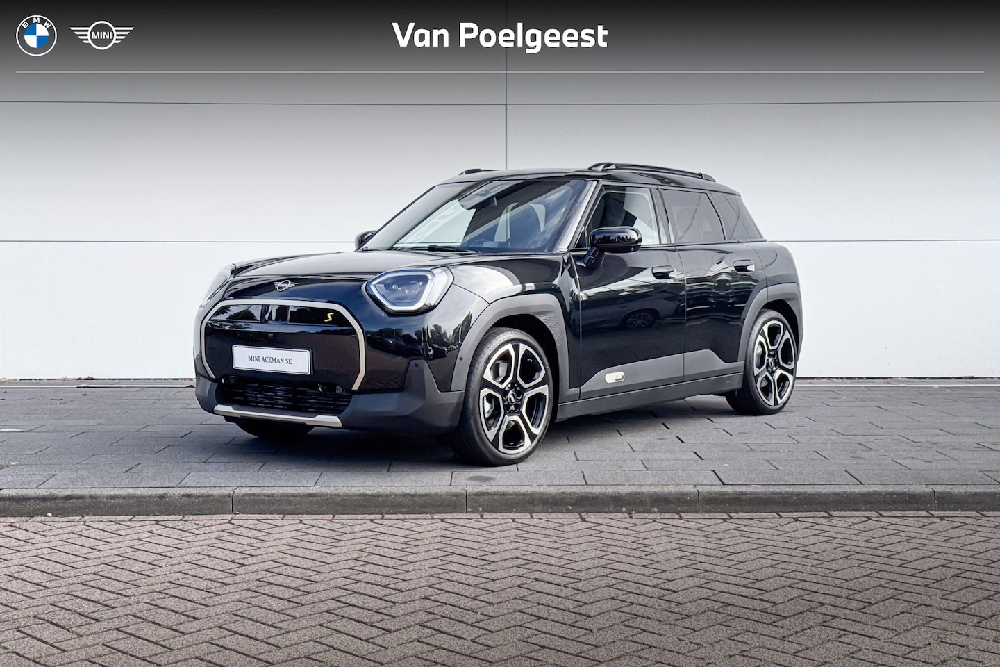 MINI Aceman - SE Favoured XL 54.2 kWh | 19 Hexagram Spoke 2-tone | Meer MINI Weken 4000 - AutoWereld.nl