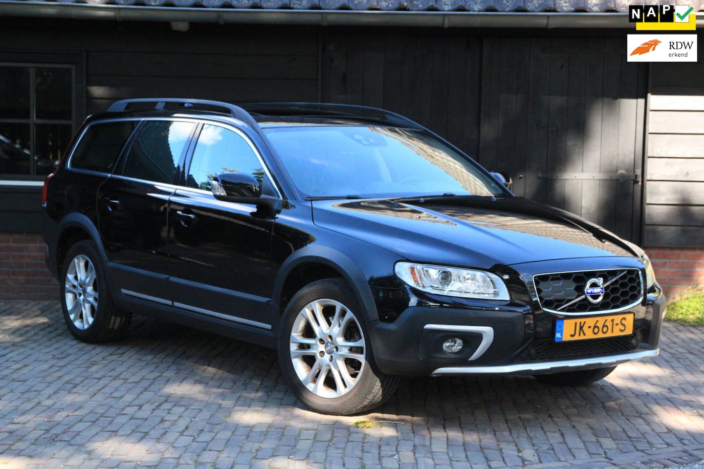 Volvo XC70 - 2.0 D4 FWD Polar+ Inscription/Elek-Dak/Xenon/Adaptive/Parkeersensorv/a - AutoWereld.nl