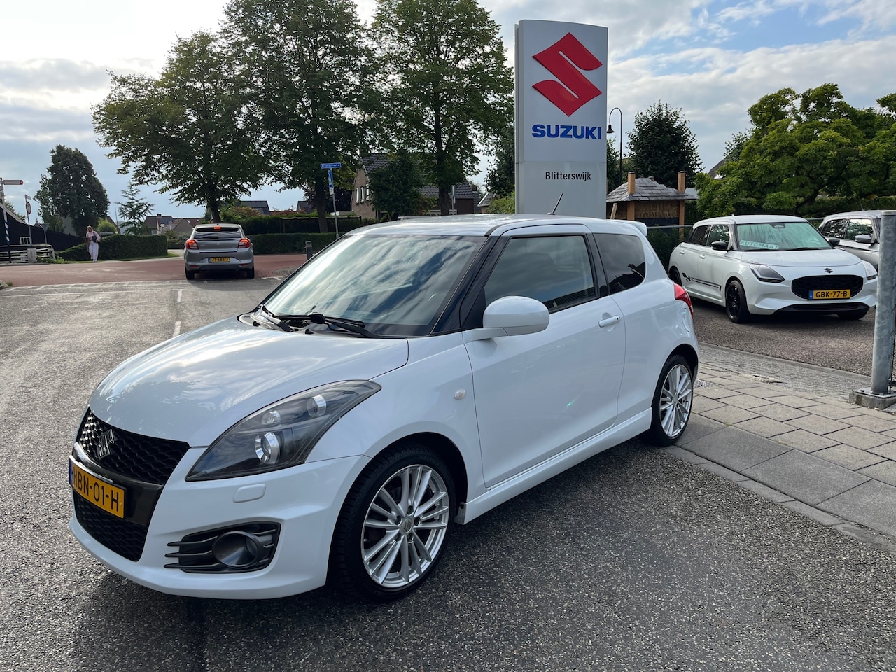 Suzuki Swift - 1.6 Sport // Dealer onderhouden Swift Sport // All-season banden // Rijklaarprijs! - AutoWereld.nl