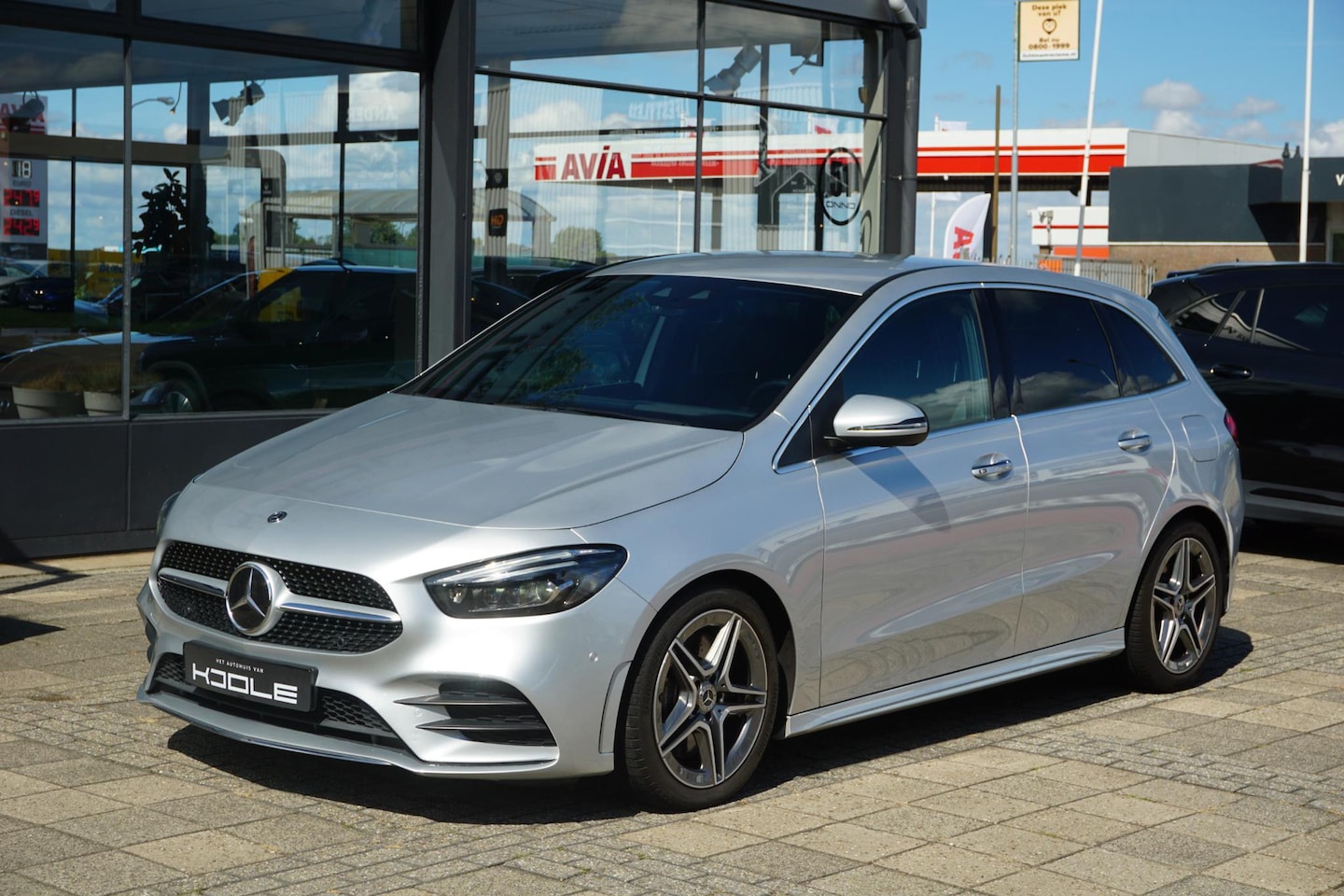 Mercedes-Benz B-klasse - 250 AMG Line | Stoel koeling | ACC | Head-Up - AutoWereld.nl