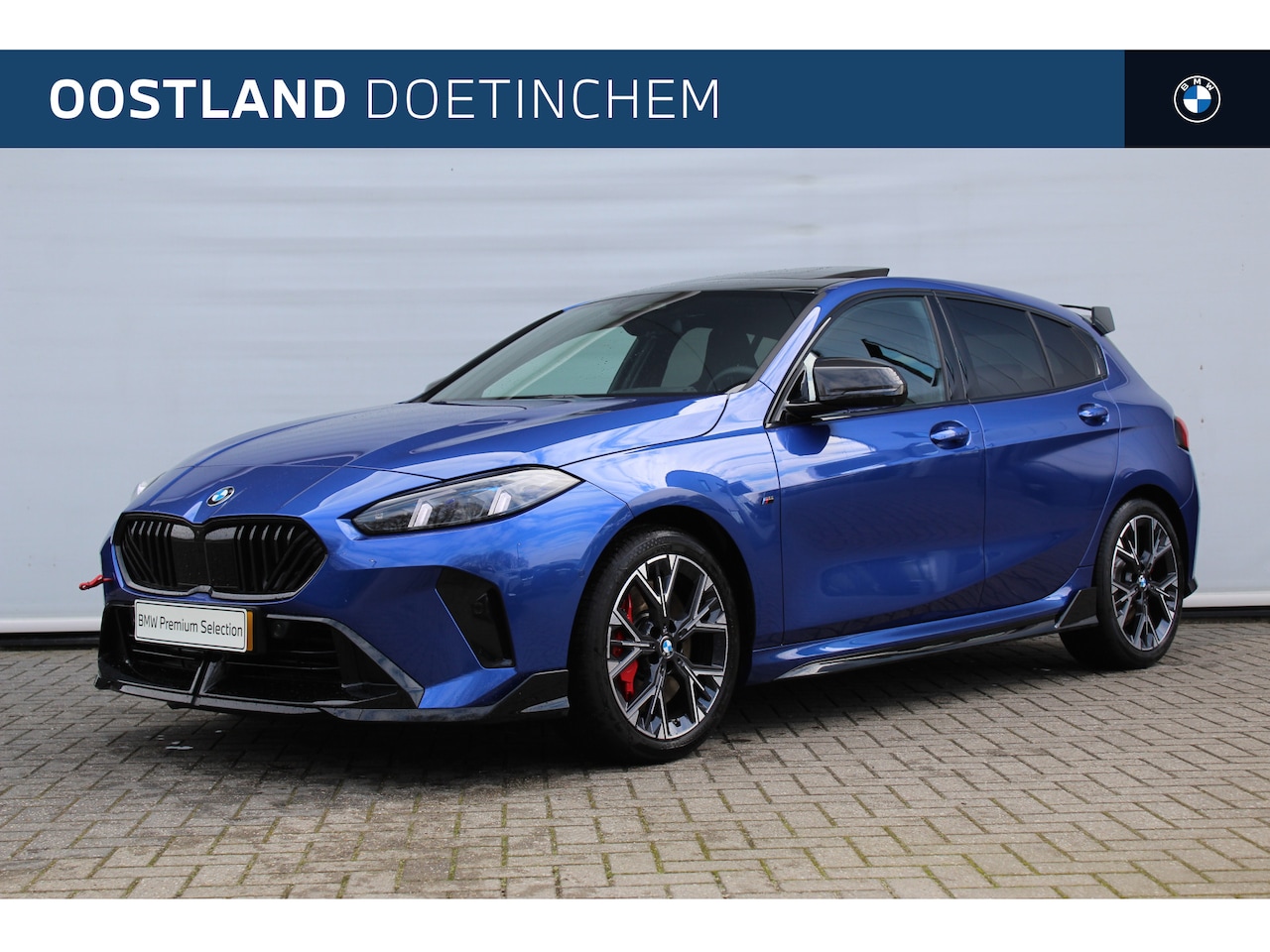 BMW 1-serie - 120 High Executive M Sport Automaat / Panoramadak / Sportstoelen / M Adaptief onderstel / - AutoWereld.nl