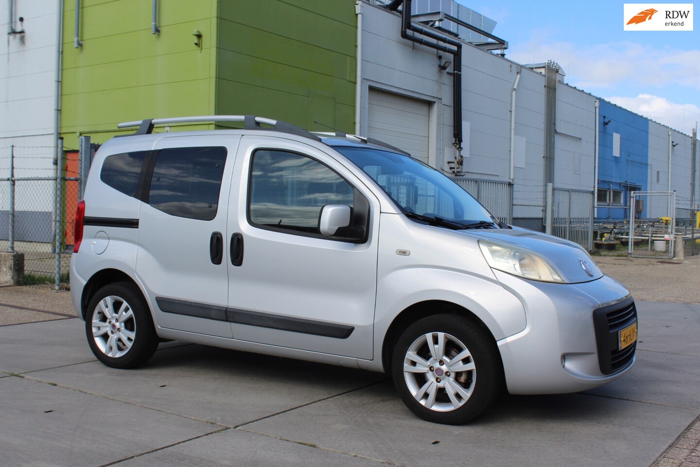 Fiat Qubo - 1.4 Dynamic LAGE KM NETTE 5 PERS DUBBELE SCHUIFDEUR AIRCO - AutoWereld.nl