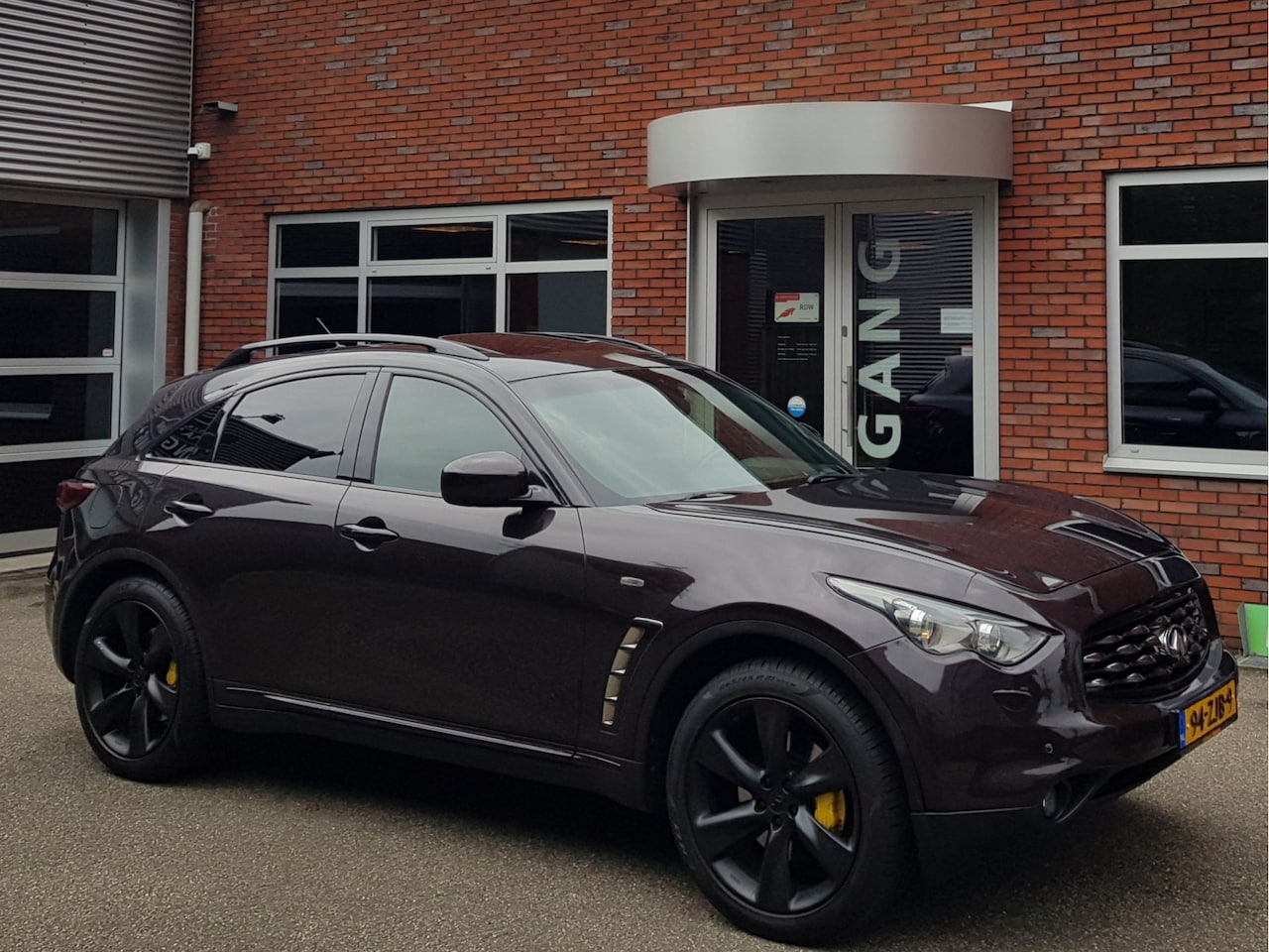 Infiniti FX - FX37 Aut Navi Leder Dak Xenon Camera 21" - AutoWereld.nl