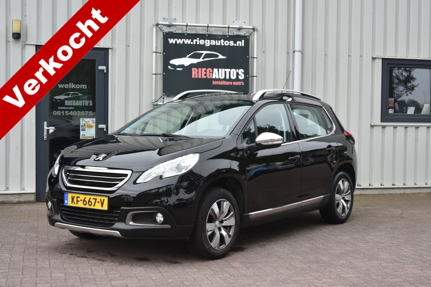Peugeot 2008 - 1.2 111PK Allure. LMV, CLIMA, Trekhaak, Hoogzit!! - AutoWereld.nl