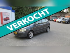 Volkswagen Polo - 1.4-16V Optive
