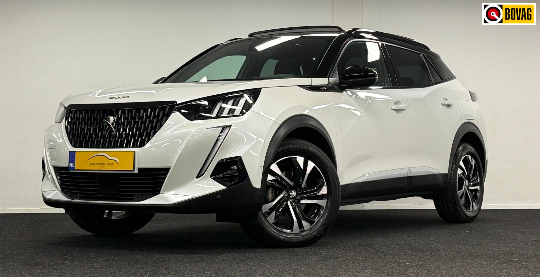 Peugeot 2008 - 1.2 PureTech GT Pack*Panodak*Navi*Camera*Leder* - AutoWereld.nl