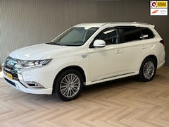 Mitsubishi Outlander - 2.4 PHEV AUT. PLUG-IN CAMERA NAVIGATIE STOELVERWARMING PDC KEYLESS-GO CRUISE