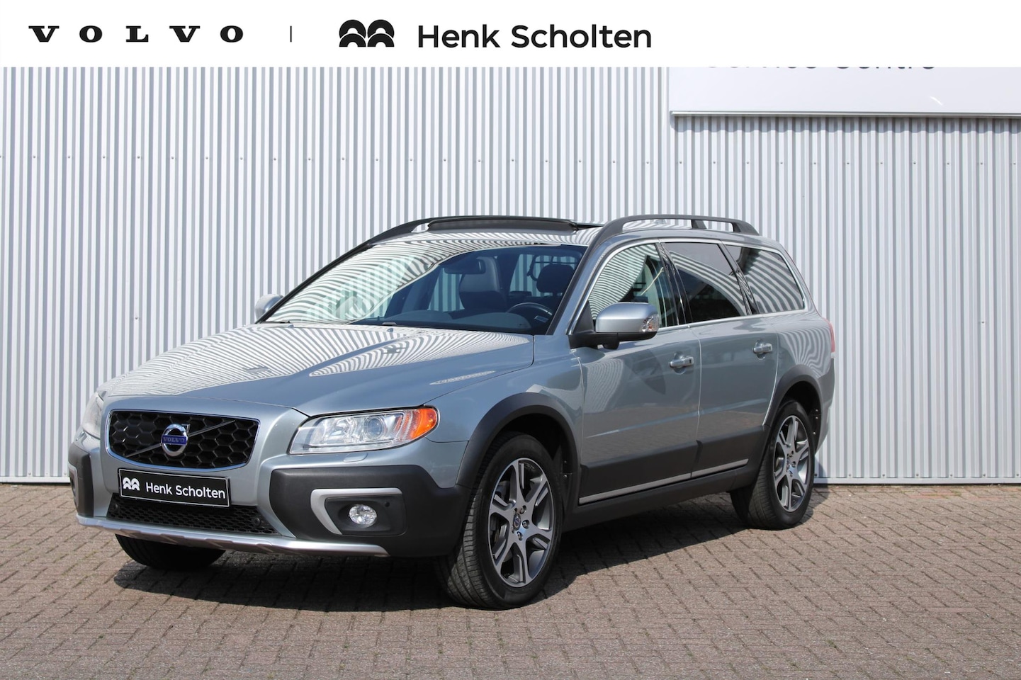 Volvo XC70 - T5 FWD Nordic+ | Origineel Nederlands geleverd | Dealer onderhouden | Schuifkantel/dak | S - AutoWereld.nl
