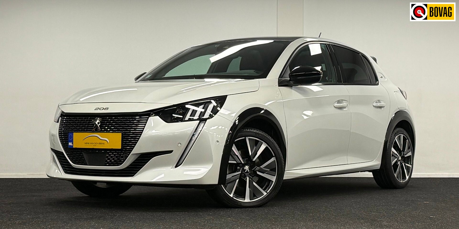 Peugeot 208 - 1.2 Puretech GT 131PK*DealerOh*Panodak*Camera*Navi*Carplay* - AutoWereld.nl