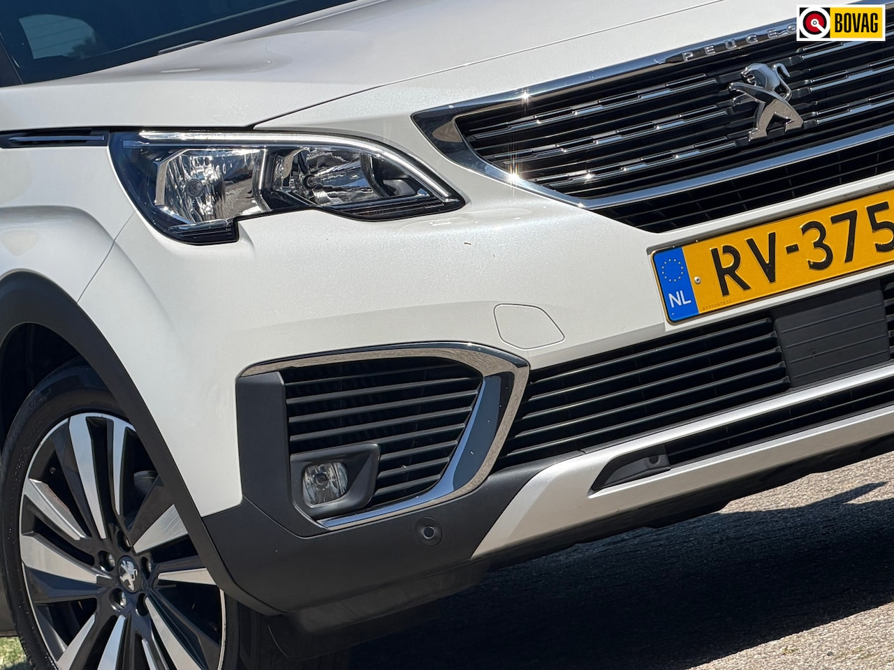 Peugeot 5008 - 1.2 PureTech 130pk Allure - Blanc Nacre - Camera/Carplay/Cruise - AutoWereld.nl