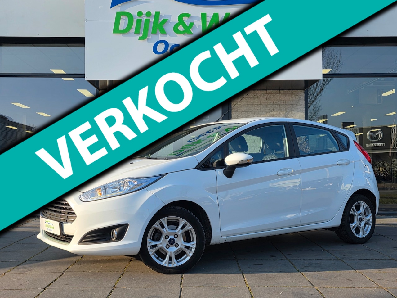 Ford Fiesta - 1.0 EcoBoost Titanium Automaat – Parkeersensoren – Comfort – Zuinig – - AutoWereld.nl