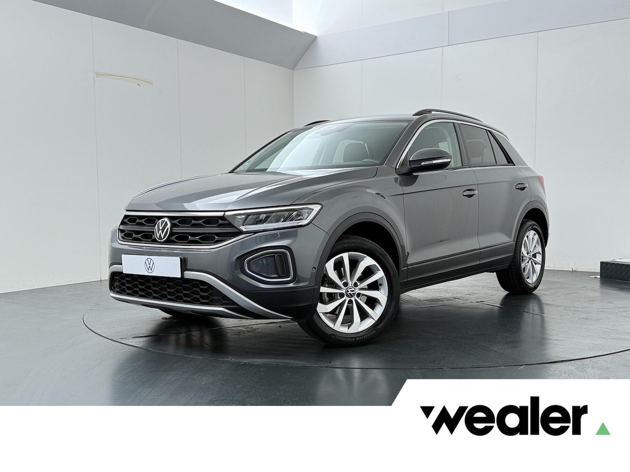 Volkswagen T-Roc - 1.0 TSI Life Edition | 116 PK | Adaptive Cruise Control | Achteruitrijcamera | Climate con - AutoWereld.nl